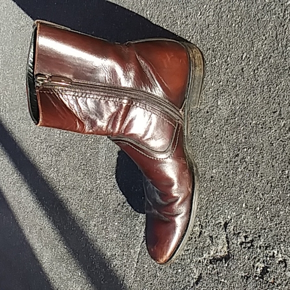 Salvatore Ferragamo - Picture 2 of 3